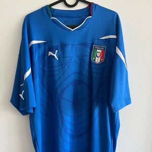 Italy 2010 Home Puma Soccer Jersey Size Large
